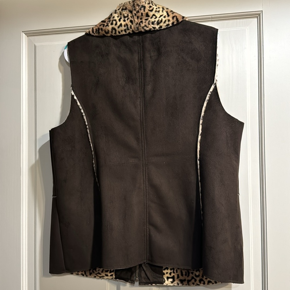 Leopard Print and Brown Vest - Picture 2 of 8